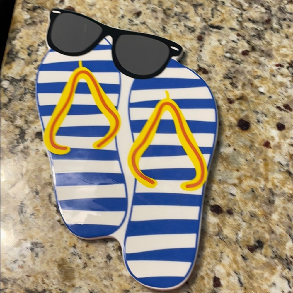 Large flip flip and sunglasses attachment